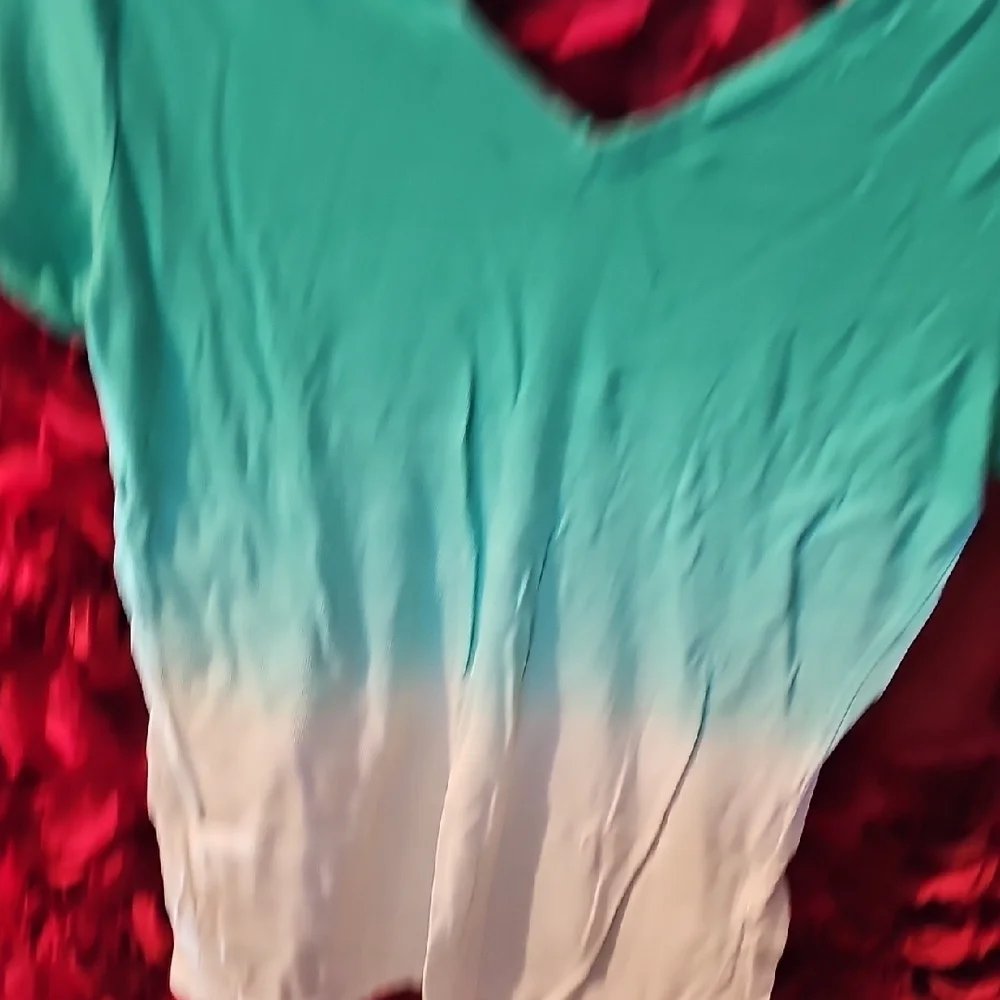 Old Navy Girls Teal / White Sequin Music Note Ombre Tshirt Size Xlarge (14)